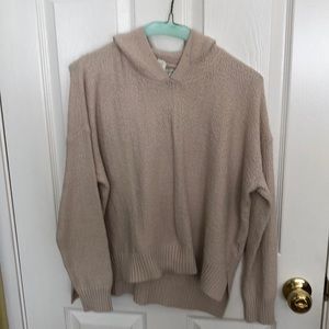Lightweight hooded oatmeal pullover sweater